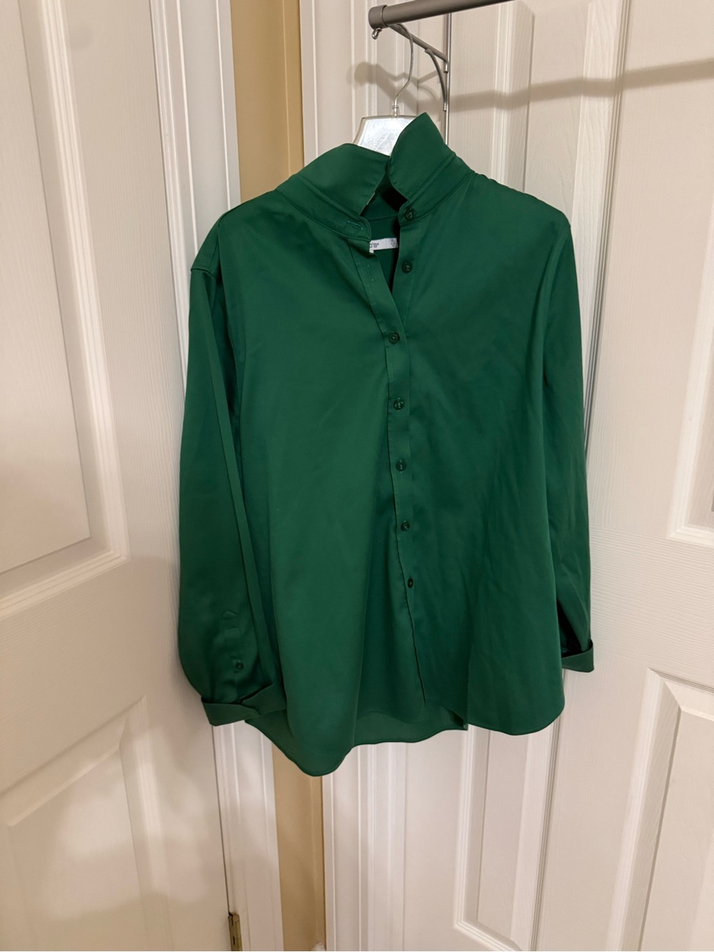 Chico’s No-Iron Stretch Green Button Long Sleeve Shirt Size 1.5 EUC